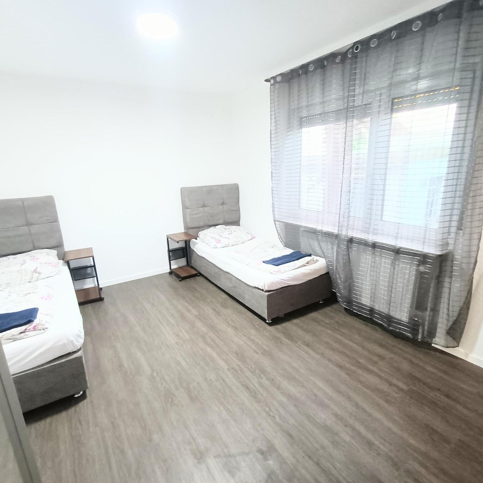 Fmi 9 Accommodation Raunheim Eksteriør bilde