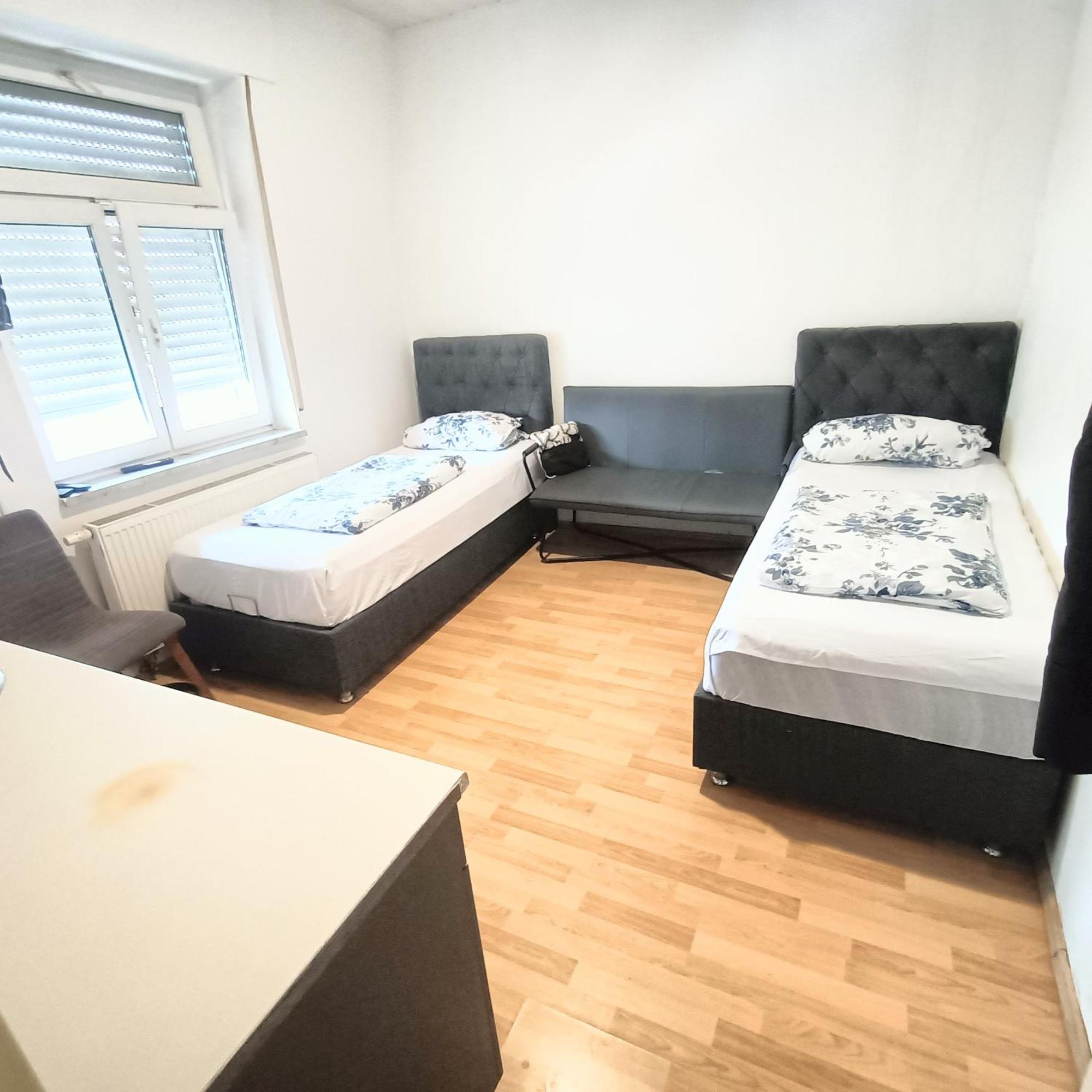 Fmi 9 Accommodation Raunheim Eksteriør bilde