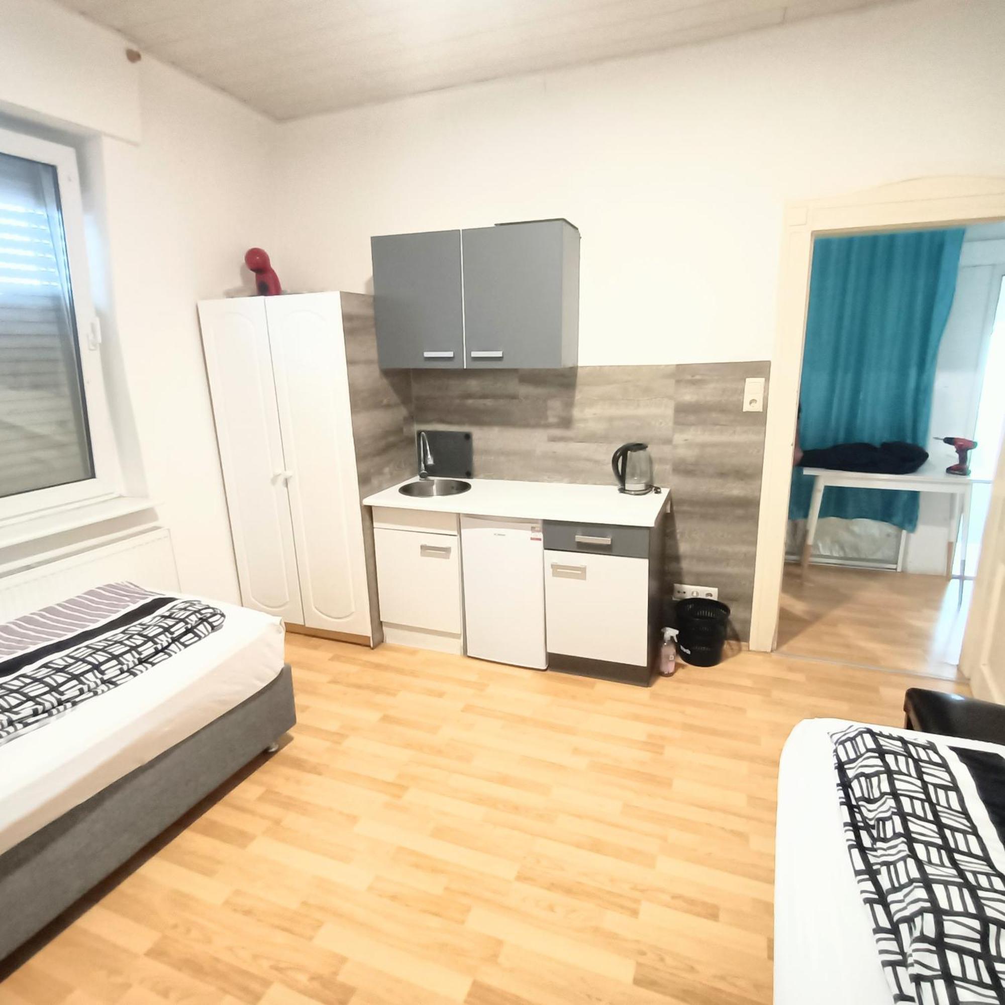 Fmi 9 Accommodation Raunheim Eksteriør bilde