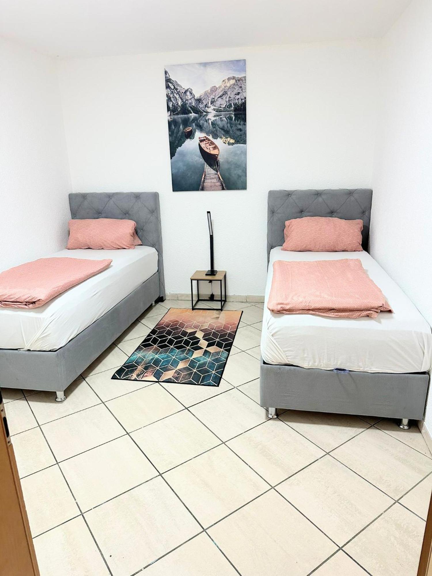 Fmi 9 Accommodation Raunheim Eksteriør bilde
