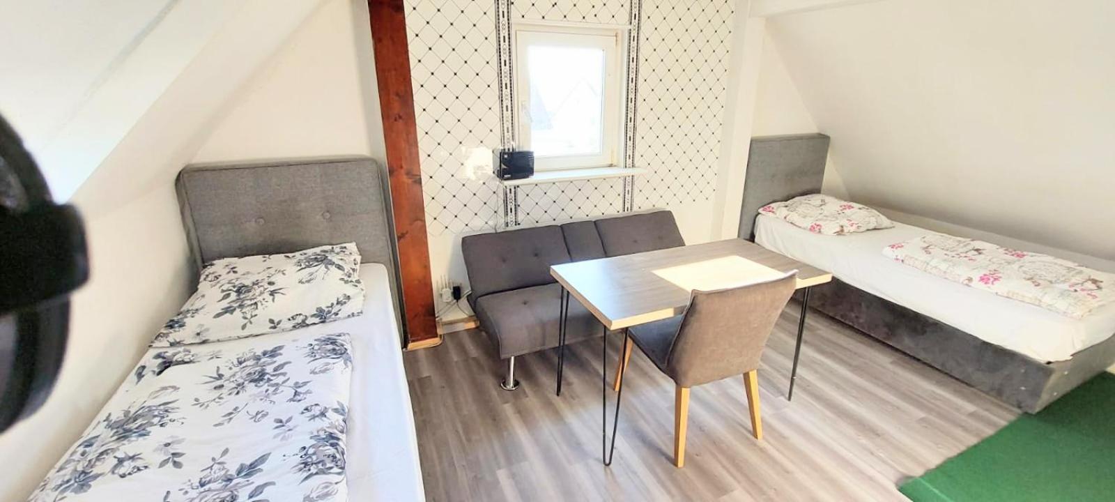 Fmi 9 Accommodation Raunheim Eksteriør bilde